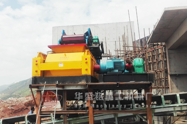 中煤集團(tuán)時產(chǎn)300噸石灰石破碎生產(chǎn)線